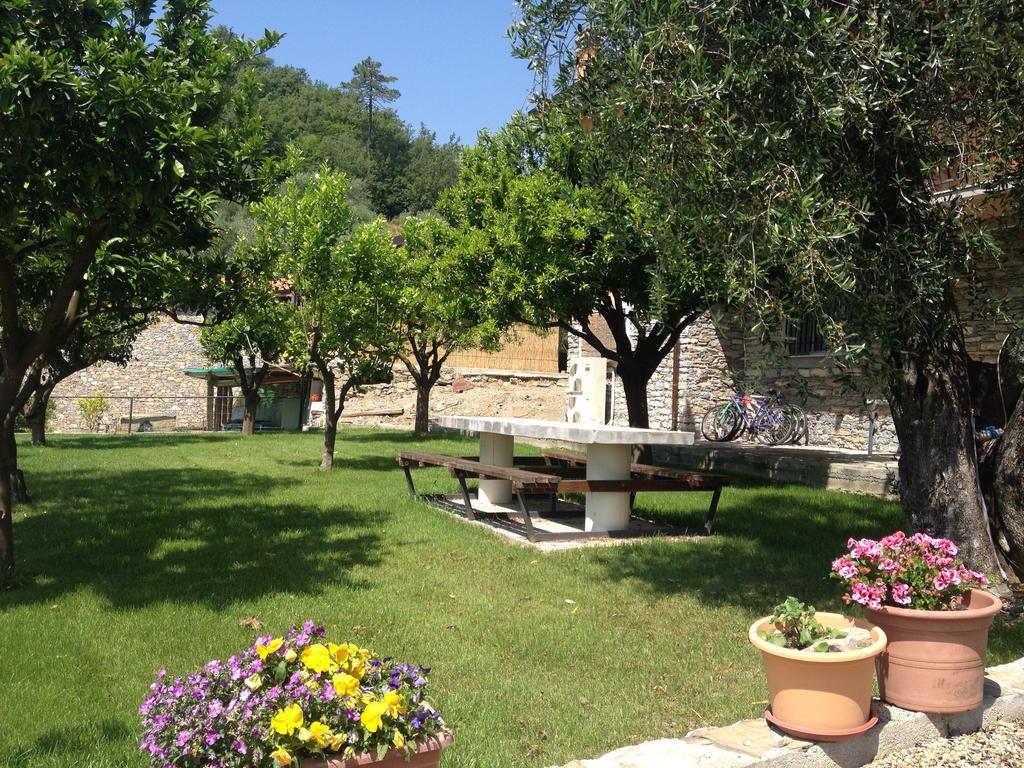 Agriturismo Gli Ulivi Garlenda Δωμάτιο φωτογραφία